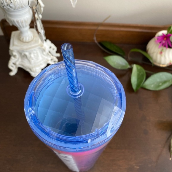 Iridescent Domed Top Starbucks Venti 24 ounce Cup. - Picture 6 of 6